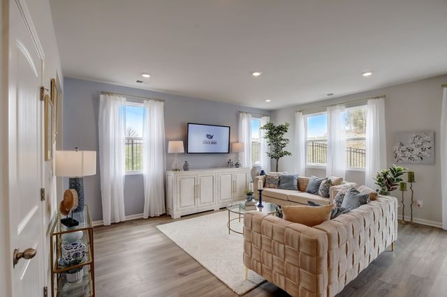 2105 Widgeon Point, Lebanon, TN 37090