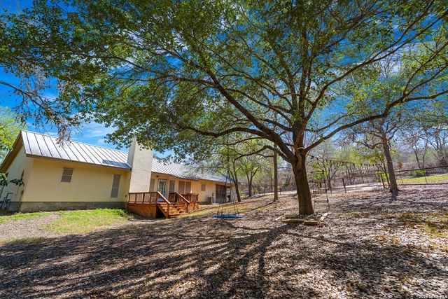 1312 Alsace, Castroville, TX 78009