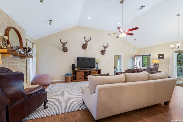 1312 Alsace, Castroville, TX 78009