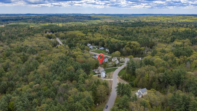 5 Treaty Court, Sandown, NH 03873