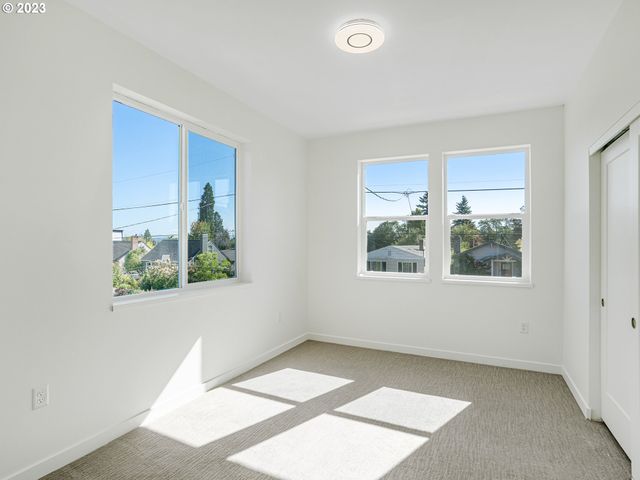 6841 N MONTANA Ave, Portland, OR 97217