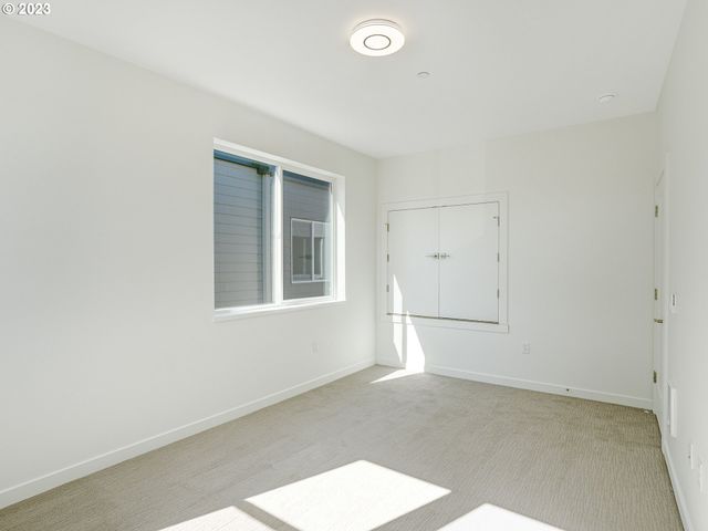 6841 N MONTANA Ave, Portland, OR 97217