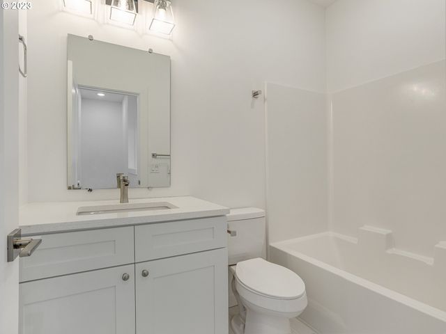 6841 N MONTANA Ave, Portland, OR 97217