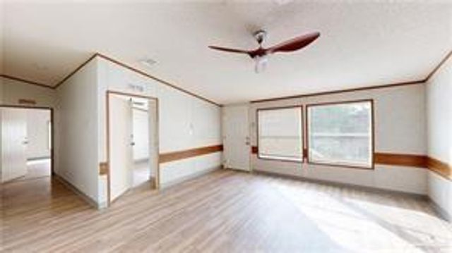 613 E Loop 19th Street, Weslaco, TX 78596