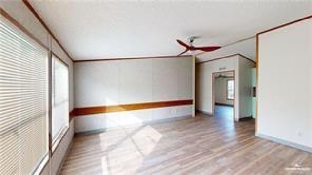 613 E Loop 19th Street, Weslaco, TX 78596