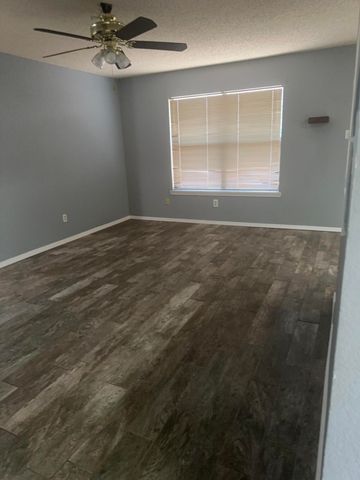 8404 Avenue X, Lubbock, TX 79423