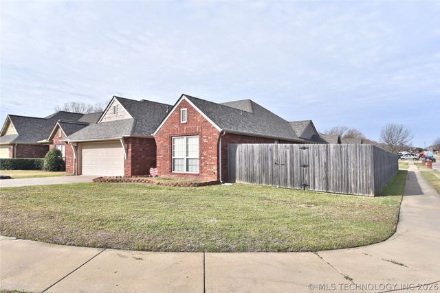 11114 N 132nd East Avenue, Owasso, OK 74055
