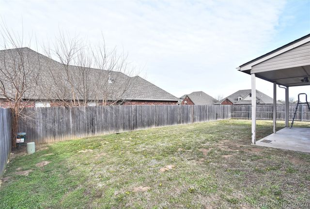 11114 N 132nd East Avenue, Owasso, OK 74055