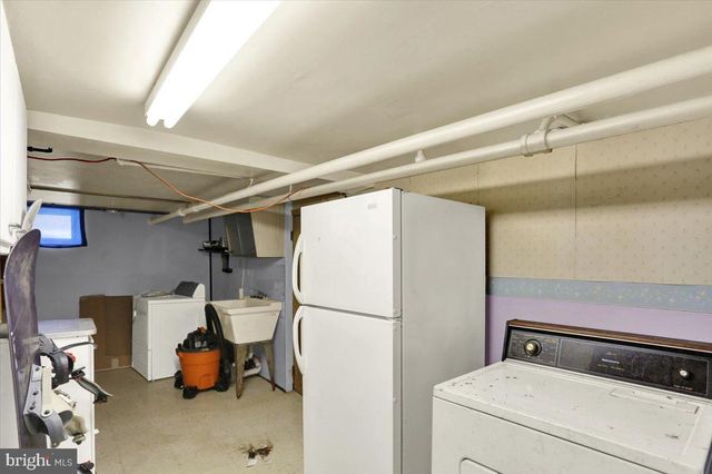 1101 ELIZABETH AVE, Reading, PA 19605