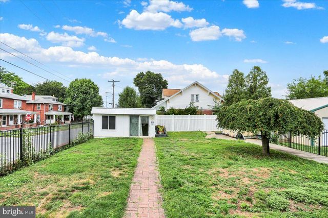 1101 ELIZABETH AVE, Reading, PA 19605