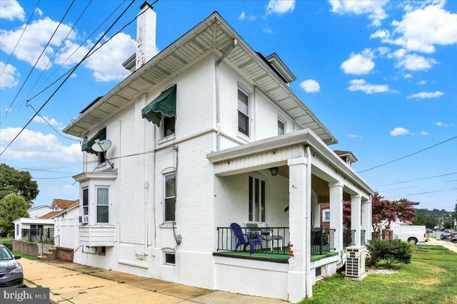 1101 ELIZABETH AVE, Reading, PA 19605