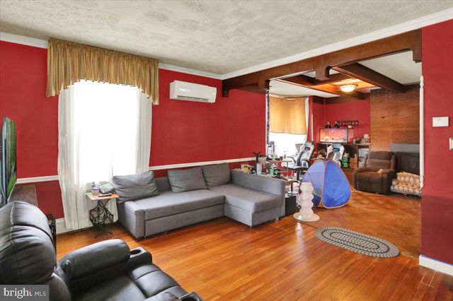 1101 ELIZABETH AVE, Reading, PA 19605