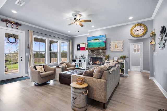 18341 Timber Oaks Drive, Lindale, TX 75771