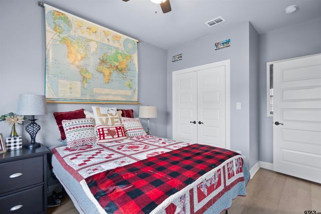 18341 Timber Oaks Drive, Lindale, TX 75771