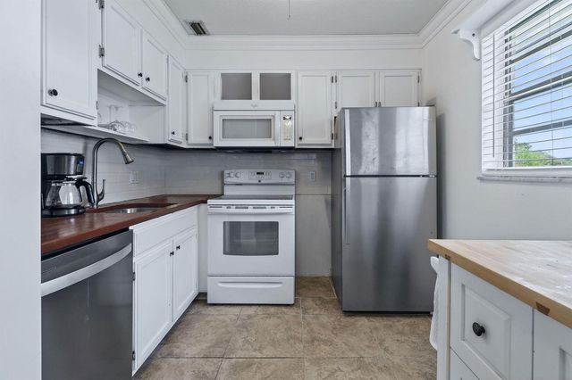 1225 NW 21st Street 3-314, Stuart, FL 34994