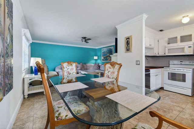 1225 NW 21st Street 3-314, Stuart, FL 34994