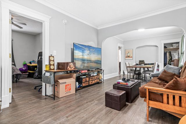 2535 11th Avenue S, Minneapolis, MN 55404