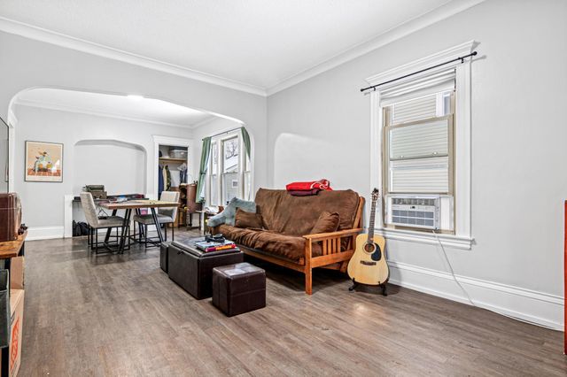 2535 11th Avenue S, Minneapolis, MN 55404