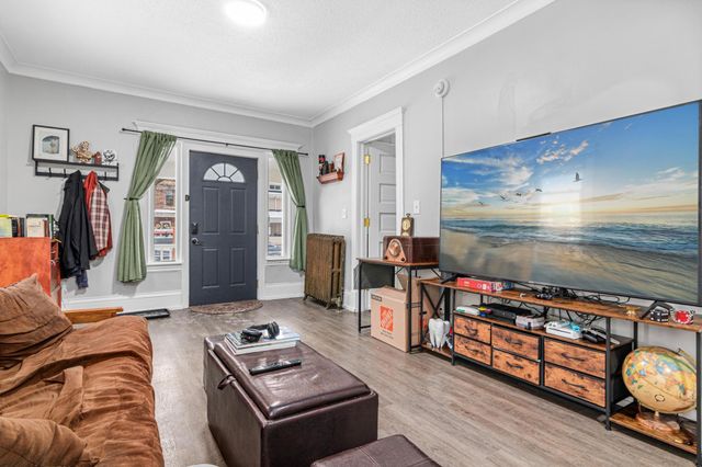 2535 11th Avenue S, Minneapolis, MN 55404