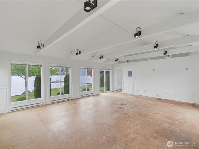 1302 E Lakeshore Drive, Lake Stevens, WA 98258