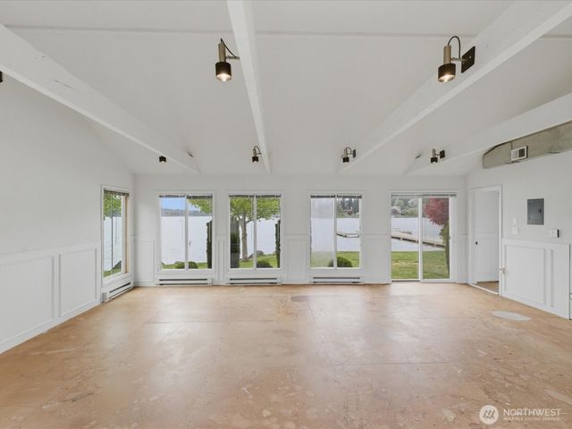 1302 E Lakeshore Drive, Lake Stevens, WA 98258