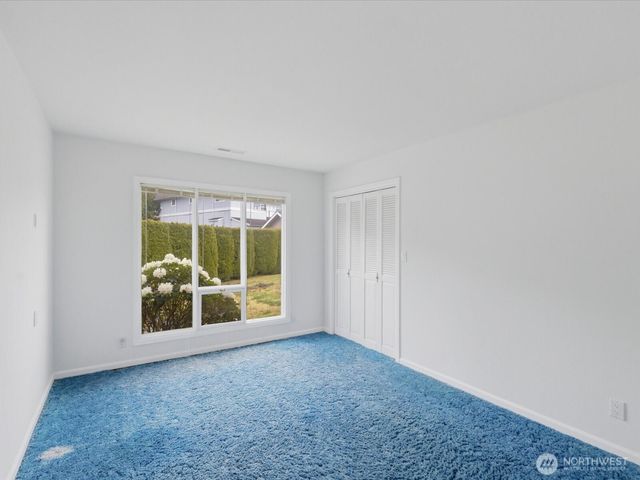 1302 E Lakeshore Drive, Lake Stevens, WA 98258
