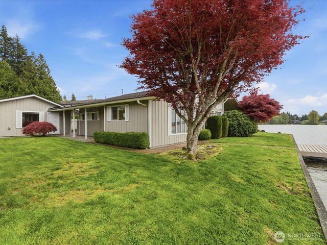 1302 E Lakeshore Drive, Lake Stevens, WA 98258