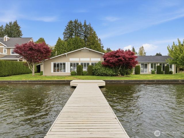 1302 E Lakeshore Drive, Lake Stevens, WA 98258