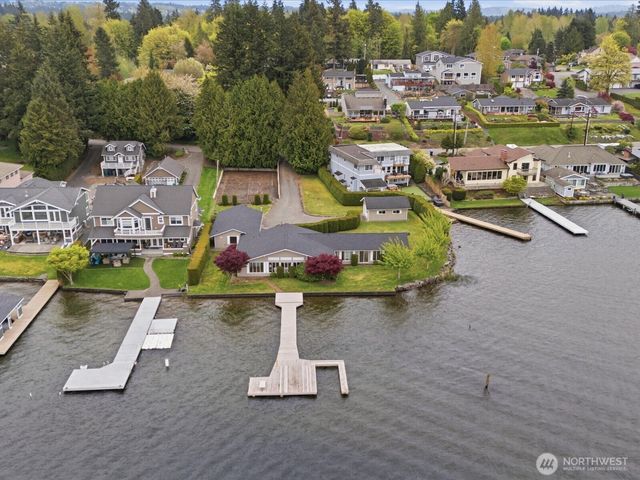1302 E Lakeshore Drive, Lake Stevens, WA 98258