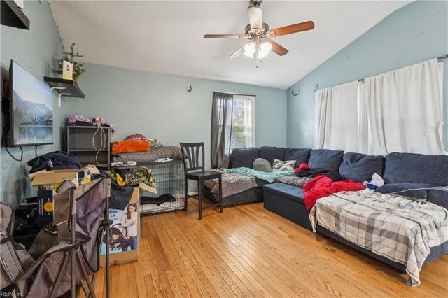 527 Ashlawn DR, Norfolk, VA 23505
