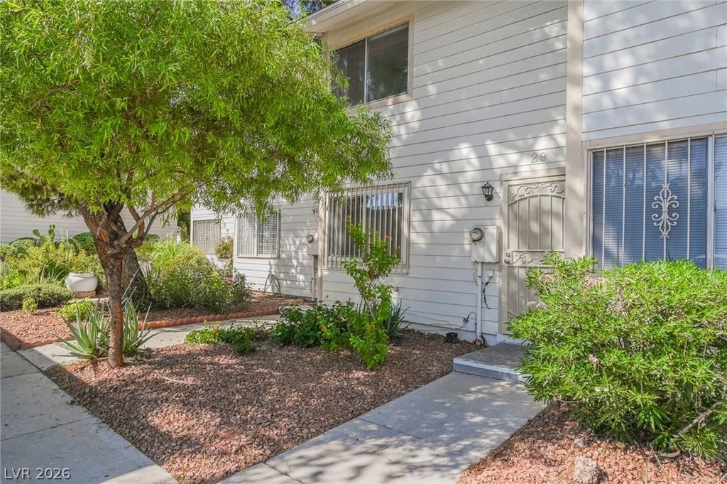 4770 Topaz Street 29, Las Vegas, NV 89121 — photo 4
