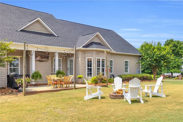 100 Hinson Drive, Pelzer, SC 29669