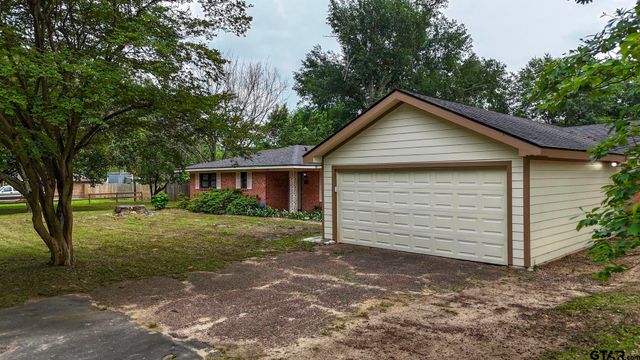 12845 Morningside Dr, Tyler, TX 75704