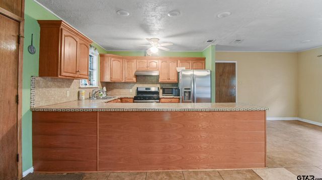 12845 Morningside Dr, Tyler, TX 75704