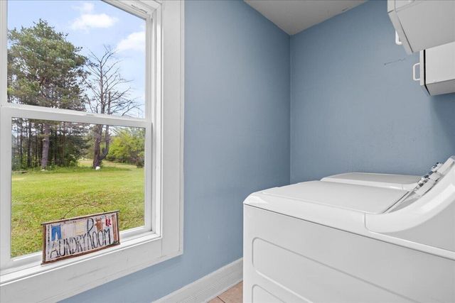 W301N9546 O Neil ROAD, Hartland, WI 53029