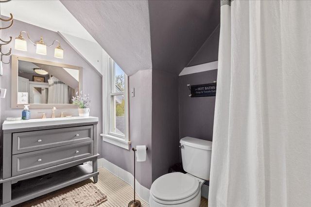W301N9546 O Neil ROAD, Hartland, WI 53029