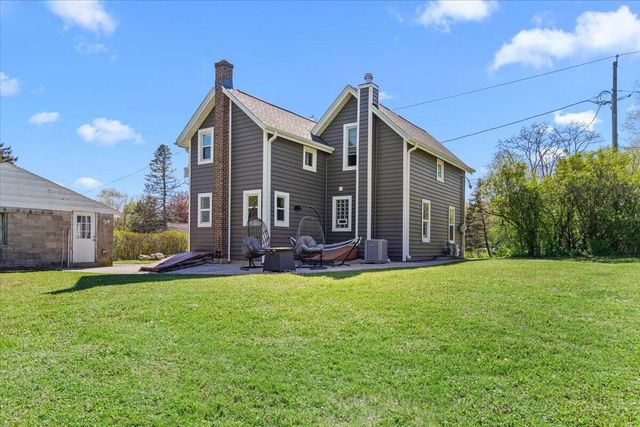 W301N9546 O Neil ROAD, Hartland, WI 53029