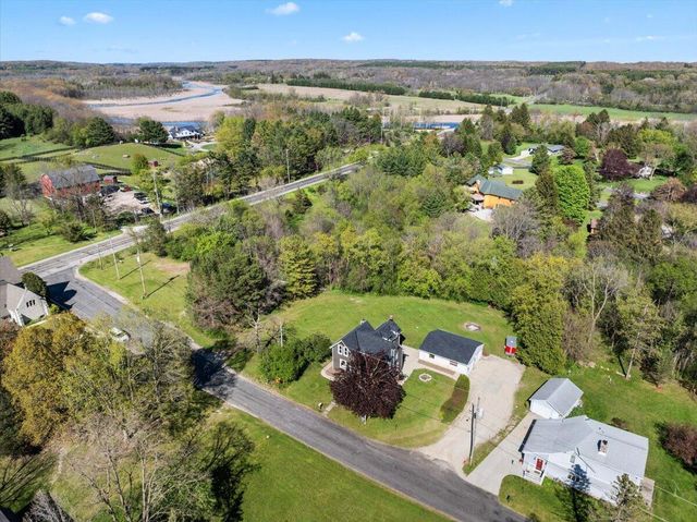 W301N9546 O Neil ROAD, Hartland, WI 53029