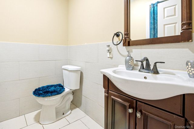 187-44 Sullivan Road, Saint Albans, NY 11412