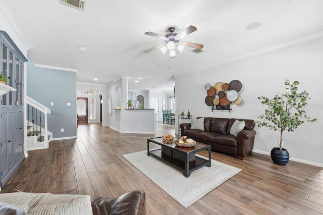 13926 Sawmill Run Lane, Houston, TX 77044