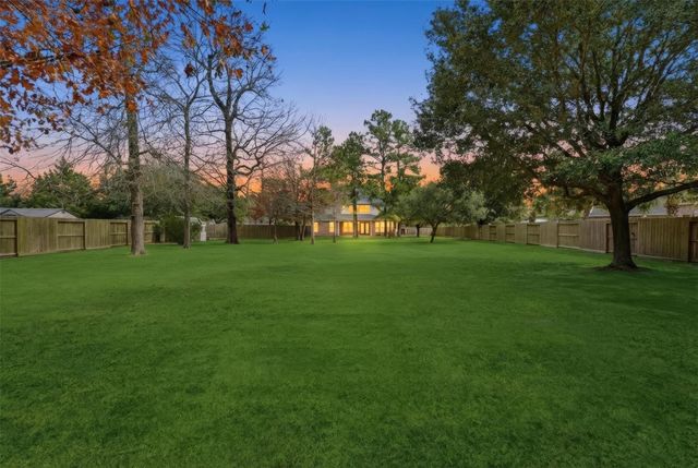 13926 Sawmill Run Lane, Houston, TX 77044