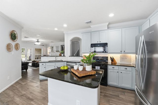 13926 Sawmill Run Lane, Houston, TX 77044