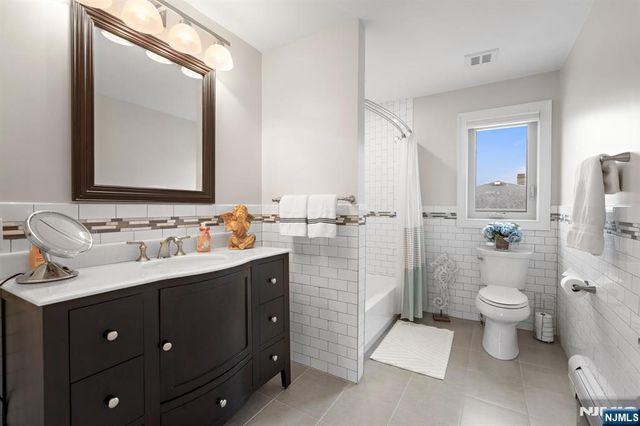440 Morningside Avenue B, Fairview, NJ 07022