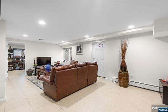 440 Morningside Avenue B, Fairview, NJ 07022