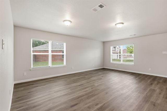 7301 Moon Ridge Court, Fort Worth, TX 76133