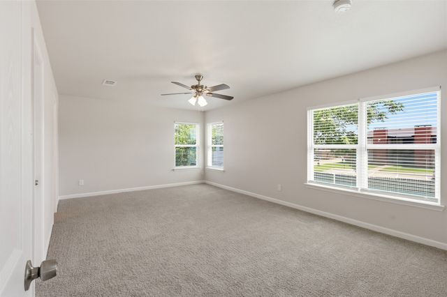 7301 Moon Ridge Court, Fort Worth, TX 76133