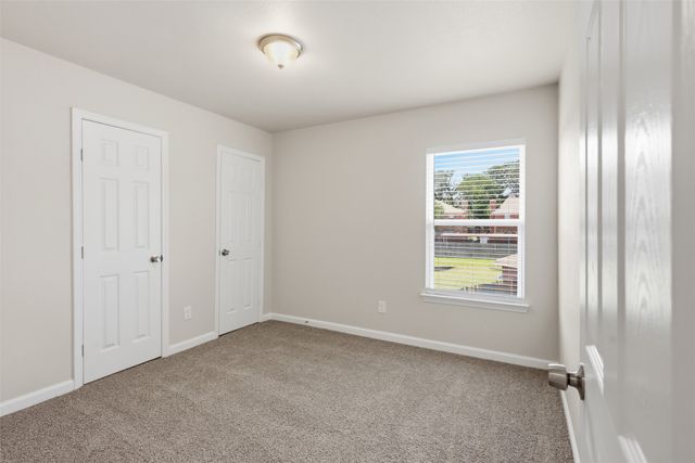 7301 Moon Ridge Court, Fort Worth, TX 76133
