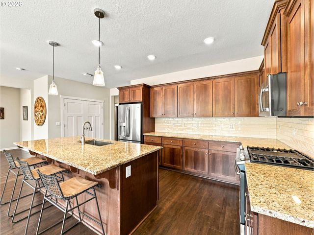 7110 Sw BARR Ln, Tualatin, OR 97062