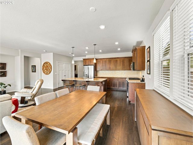 7110 Sw BARR Ln, Tualatin, OR 97062