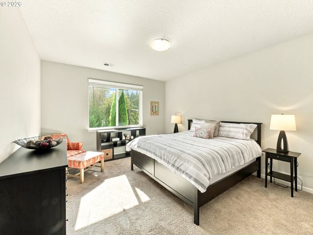 7110 Sw BARR Ln, Tualatin, OR 97062
